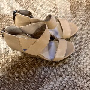 Seychelles Beige Wedge Sandals Size 8